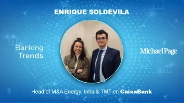 Foto de dos personas profesionales juntas.