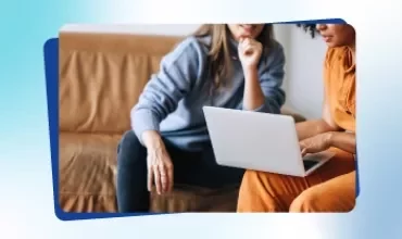 Imagen promocional de Talent Trends 2026 de personas mirando un ordenador