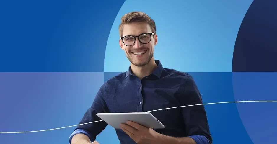 Banner promocional del Estudio de Remuneración 2026 que muestra un hombre sonriente